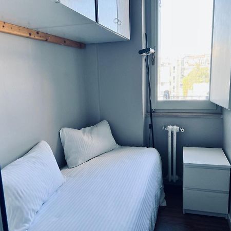 Central Station Apartment Бари Экстерьер фото