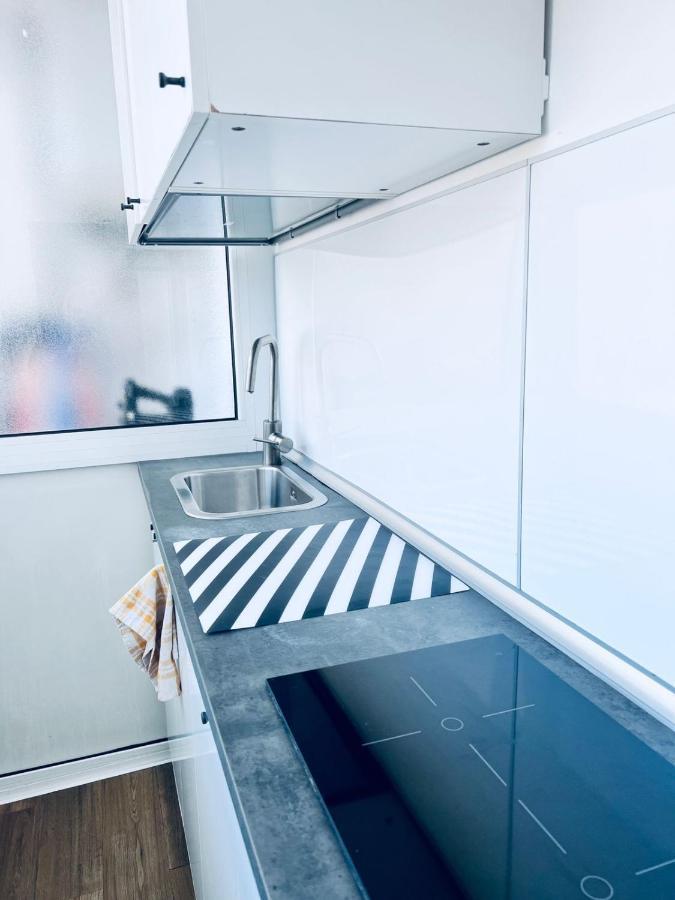 Central Station Apartment Бари Экстерьер фото